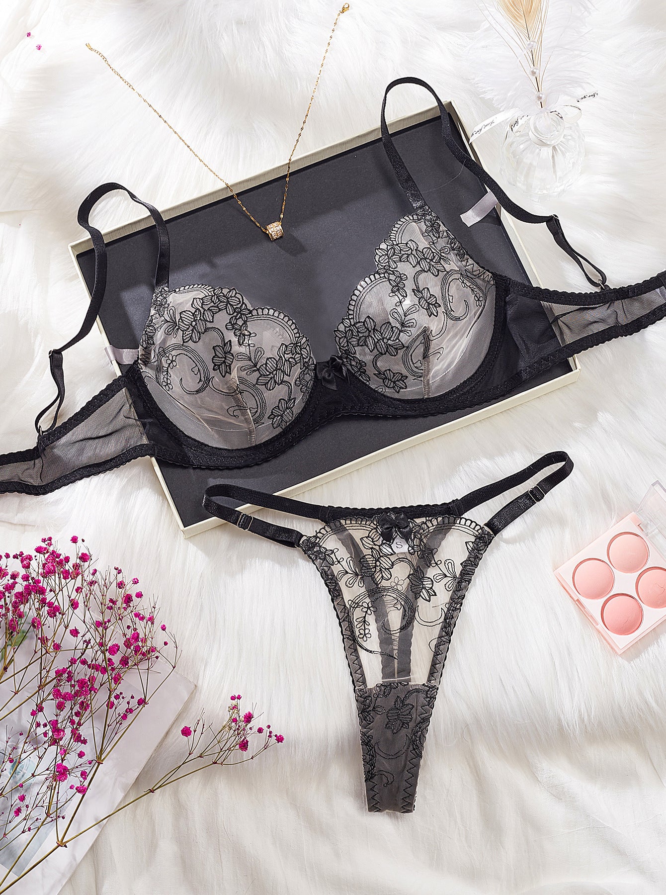 Luxurious black lace bra set